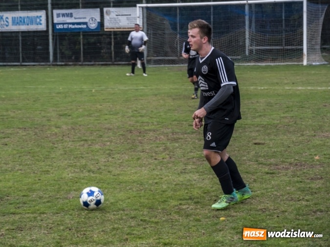 Zdjęcie w galerii na portalu naszwodzislaw.com: Markowice kontra Bełsznica. Wszystko rozegrało się w drugiej połowie wiadomości z regionu