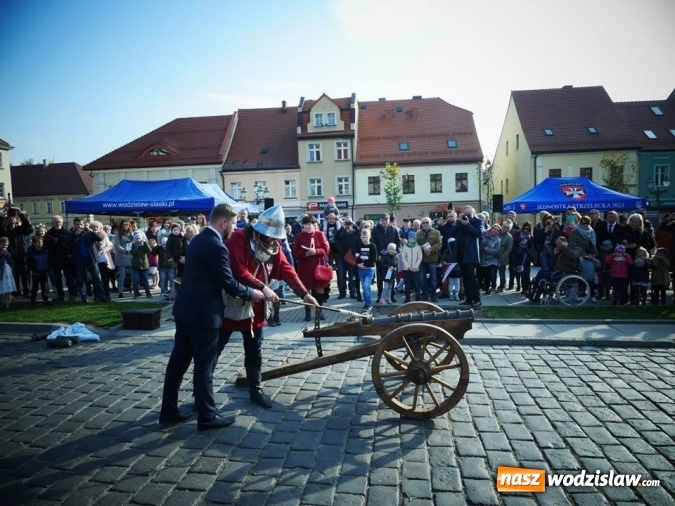 Zdjęcie w galerii na portalu naszwodzislaw.com: Obchody Narodowego Święta Niepodległości za nami wiadomości z regionu
