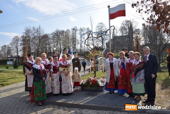 Zdjęcie w galerii na portalu naszwodzislaw.com: Obchody odzyskania Niepodległości w gminie Mszana wiadomości z regionu
