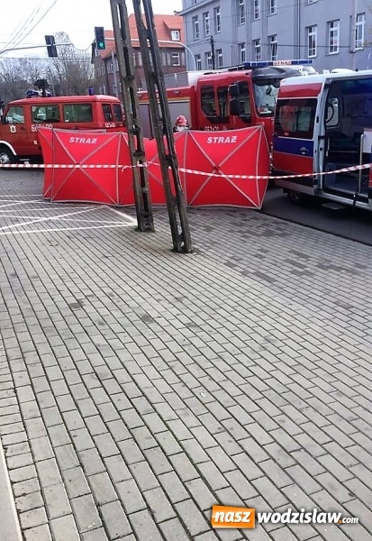 Zdjęcie w galerii na portalu naszwodzislaw.com: Śmiertelny wypadek w Pszowie. Rowerzysta zginął po kołami ciężarówki wiadomości z regionu