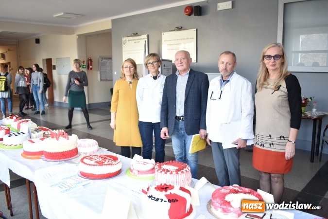 Zdjęcie w galerii na portalu naszwodzislaw.com: Słodkie sto lat Niepodległej w wodzisławskim Ekonomiku wiadomości z regionu