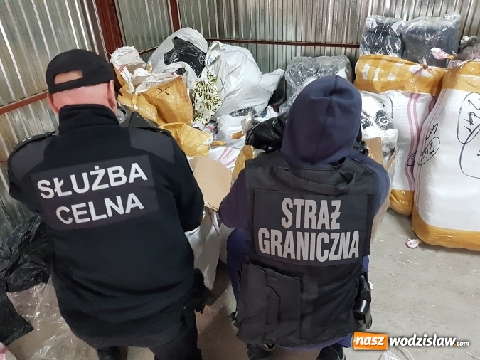 Zdjęcie w galerii na portalu naszwodzislaw.com: Rozbito grupę przestępczą zajmującą się sprowadzaniem podrobionej odzieży wiadomości z regionu