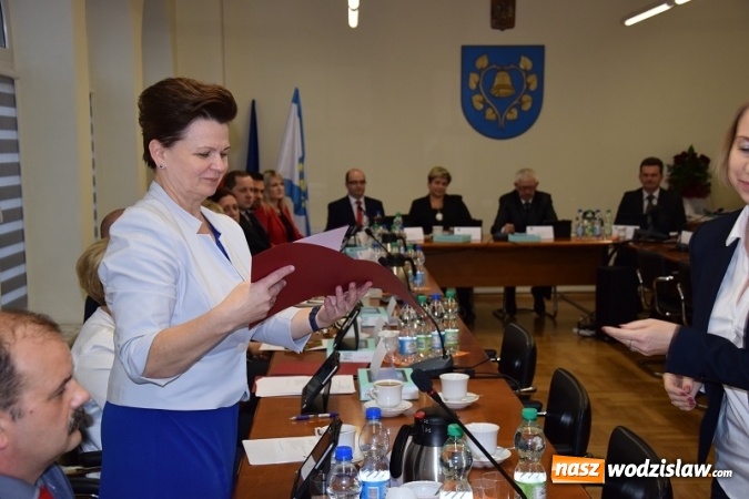 Zdjęcie w galerii na portalu naszwodzislaw.com: Inauguracyjna sesja Rady Gminy Mszana nowej kadencji za nami wiadomości z regionu