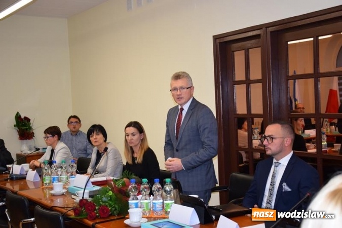 Zdjęcie w galerii na portalu naszwodzislaw.com: Inauguracyjna sesja Rady Gminy Mszana nowej kadencji za nami wiadomości z regionu