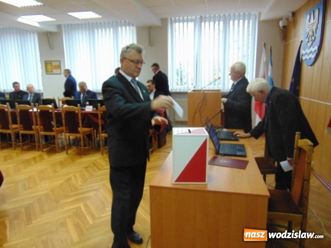 Zdjęcie w galerii na portalu naszwodzislaw.com: Antoni Tomas po raz czwarty przewodniczącym Rady Gminy Godów wiadomości z regionu