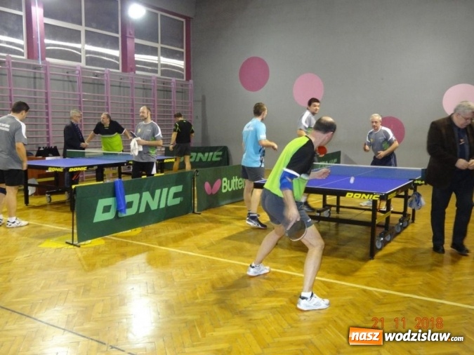 Zdjęcie w galerii na portalu naszwodzislaw.com: Zacięty mecz i kontuzja zawodnika wiadomości z regionu