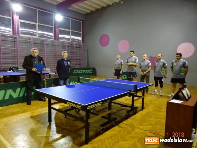 Zdjęcie w galerii na portalu naszwodzislaw.com: Zacięty mecz i kontuzja zawodnika wiadomości z regionu