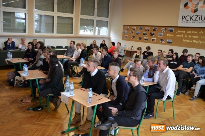 Zdjęcie w galerii na portalu naszwodzislaw.com: Uczniowie wykazali się wiedzą o regionie wiadomości z regionu