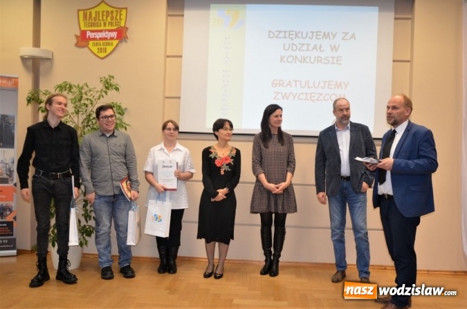 Zdjęcie w galerii na portalu naszwodzislaw.com: Uczniowie wykazali się wiedzą o regionie wiadomości z regionu