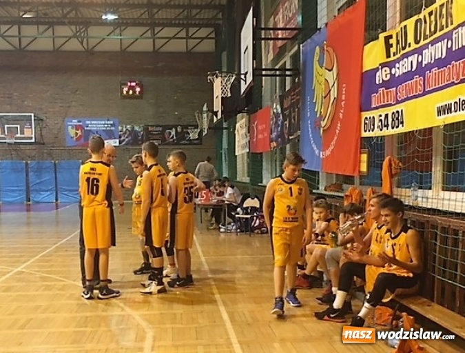 Zdjęcie w galerii na portalu naszwodzislaw.com: Wodzisławscy koszykarze mistrzami czwartej kwarty wiadomości z regionu
