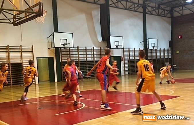 Zdjęcie w galerii na portalu naszwodzislaw.com: Wodzisławscy koszykarze mistrzami czwartej kwarty wiadomości z regionu