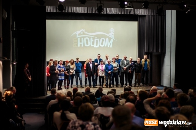Zdjęcie w galerii na portalu naszwodzislaw.com: Po premierze filmu Pod hołdom. Jak wesoło promować śląski folklor? wiadomości z regionu