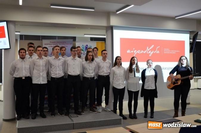 Zdjęcie w galerii na portalu naszwodzislaw.com: Podsumowanie projektu edukacyjnego Jestem Patriotą wiadomości z regionu