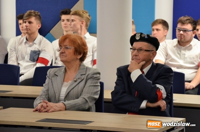 Zdjęcie w galerii na portalu naszwodzislaw.com: Podsumowanie projektu edukacyjnego Jestem Patriotą wiadomości z regionu