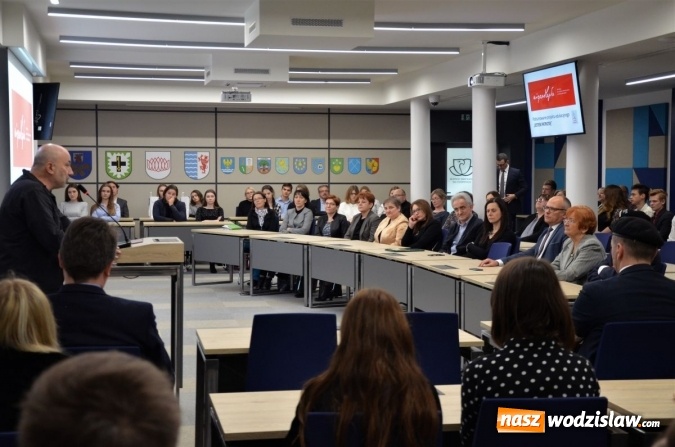 Zdjęcie w galerii na portalu naszwodzislaw.com: Podsumowanie projektu edukacyjnego Jestem Patriotą wiadomości z regionu