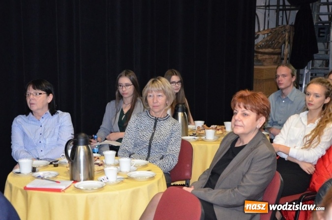 Zdjęcie w galerii na portalu naszwodzislaw.com: XI Edycja Powiatowego Konkursu Piosenki Obcojęzycznej Cantemus za nami wiadomości z regionu