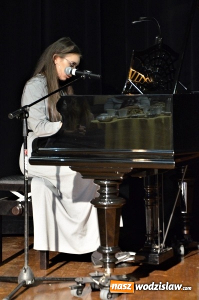 Zdjęcie w galerii na portalu naszwodzislaw.com: XI Edycja Powiatowego Konkursu Piosenki Obcojęzycznej Cantemus za nami wiadomości z regionu