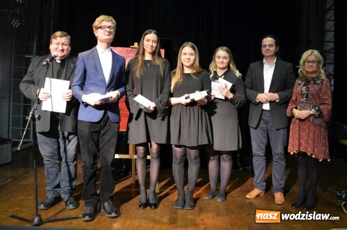 Zdjęcie w galerii na portalu naszwodzislaw.com: XI Edycja Powiatowego Konkursu Piosenki Obcojęzycznej Cantemus za nami wiadomości z regionu