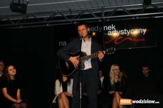 Zdjęcie w galerii na portalu naszwodzislaw.com: Artystyczna drużyna ZST w półfinale konkursu Pojedynek na Słowa wiadomości z regionu