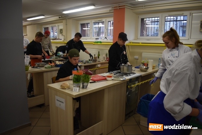 Zdjęcie w galerii na portalu naszwodzislaw.com: VIII Śląska Jesień Kulinarna w ZSE w Wodzisławiu Śląskim wiadomości z regionu