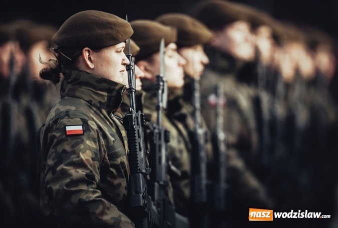 Zdjęcie w galerii na portalu naszwodzislaw.com: Ostatnia przysięga terytorialsów w 2018 roku wiadomości z regionu
