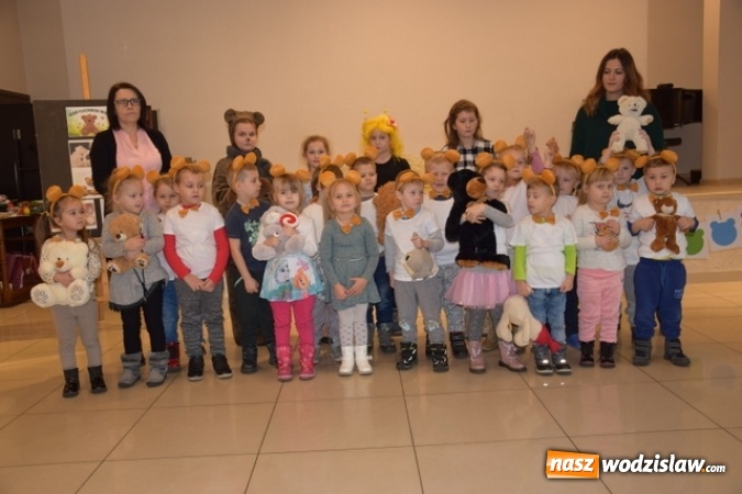 Zdjęcie w galerii na portalu naszwodzislaw.com: Biblioteka Gminna z Mszany obchodziła Dzień Pluszowego Misia wiadomości z regionu