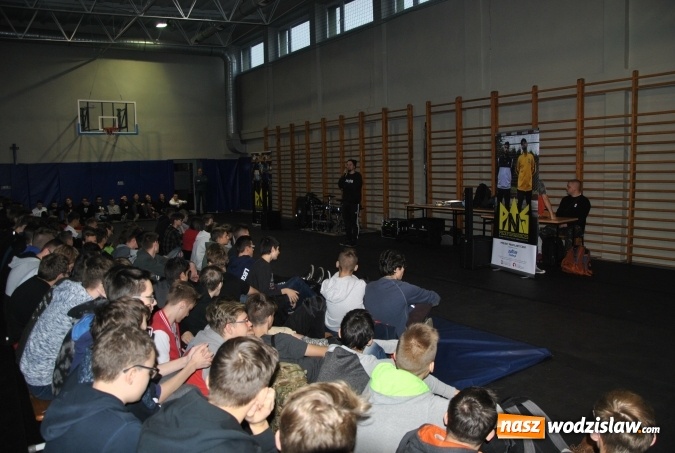 Zdjęcie w galerii na portalu naszwodzislaw.com: Profilaktyka w rytmie rapu w ZST wiadomości z regionu