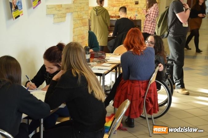 Zdjęcie w galerii na portalu naszwodzislaw.com: Maraton Pisania Listów w Tischnerze za nami! wiadomości z regionu