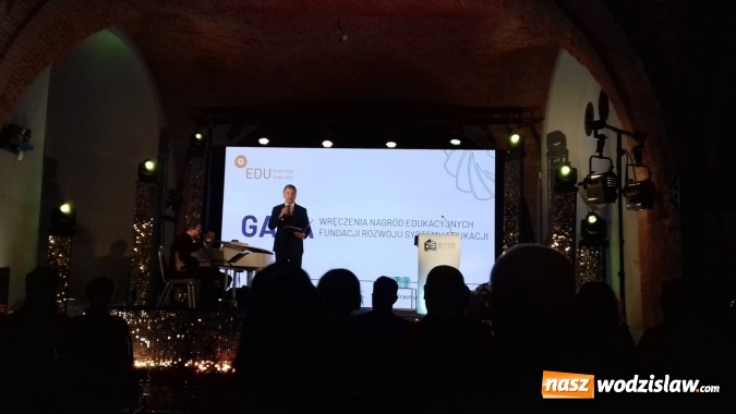 Zdjęcie w galerii na portalu naszwodzislaw.com: EDUisnpiratorzy są wśród nas. Sukces nauczycielki wodzisławskiego Ekonomika wiadomości z regionu