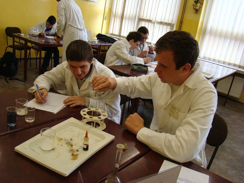 Zdjęcie w galerii na portalu naszwodzislaw.com: SZPUNTEM w dół wiadomości z regionu