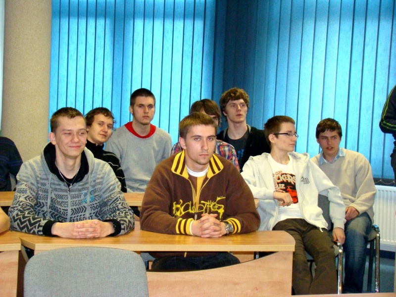 Zdjęcie w galerii na portalu naszwodzislaw.com: SZPUNTEM w dół wiadomości z regionu