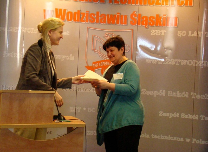 Zdjęcie w galerii na portalu naszwodzislaw.com: SZPUNTEM w dół wiadomości z regionu