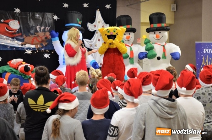 Zdjęcie w galerii na portalu naszwodzislaw.com: Powiatowe Mikołajki w Śnieżnej Krainie wiadomości z regionu