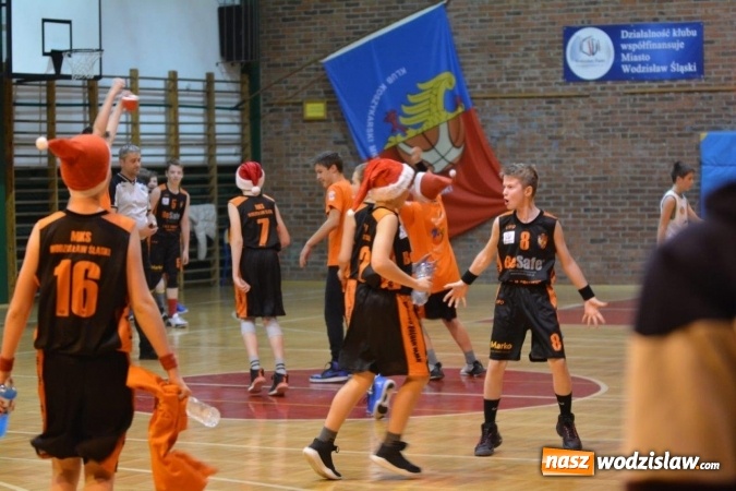 Zdjęcie w galerii na portalu naszwodzislaw.com: Koszykarze MKS Wodzisław pokonali Mistrza Śląska! wiadomości z regionu