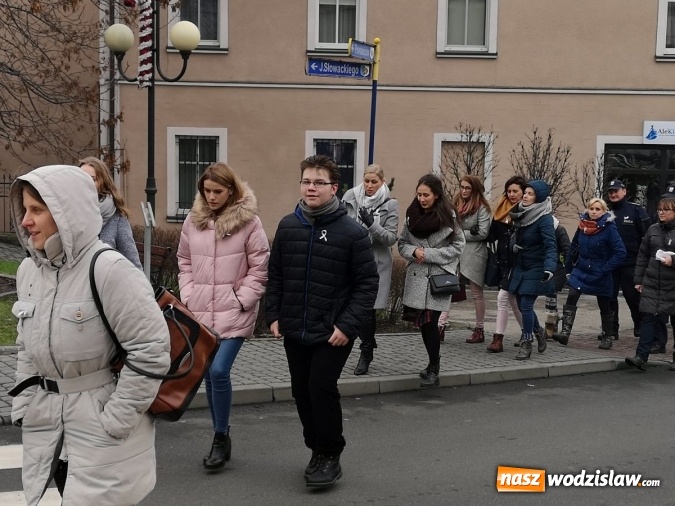 Zdjęcie w galerii na portalu naszwodzislaw.com: Biały marsz po raz drugi przeszedł ulicami Wodzisławia Śląskiego wiadomości z regionu