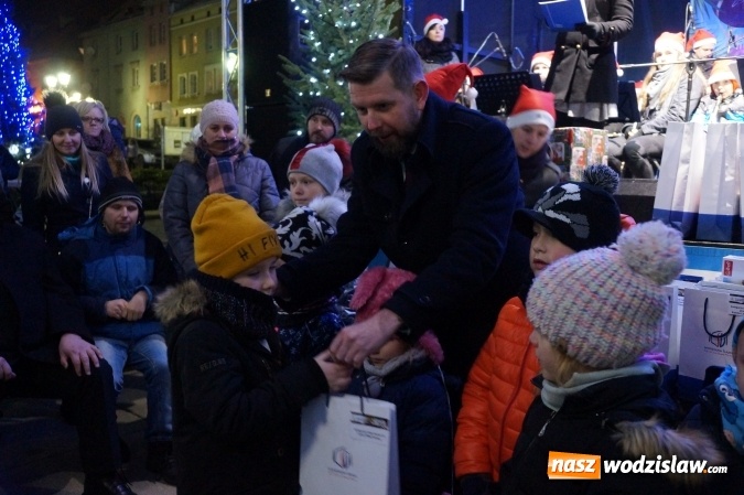 Zdjęcie w galerii na portalu naszwodzislaw.com: Znamy zwycięzców konkursu na najpiękniejszy stroik wiadomości z regionu