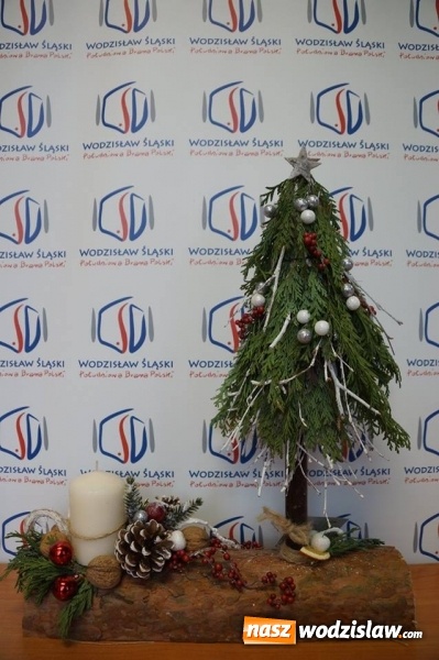 Zdjęcie w galerii na portalu naszwodzislaw.com: Znamy zwycięzców konkursu na najpiękniejszy stroik wiadomości z regionu