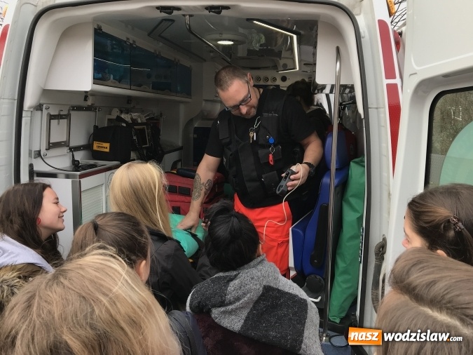 Zdjęcie w galerii na portalu naszwodzislaw.com: Młodzież Tischnera ponownie w szpitalu wiadomości z regionu