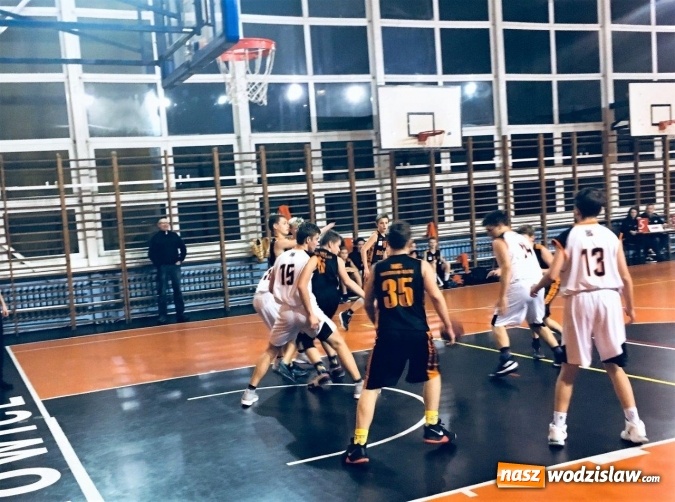 Zdjęcie w galerii na portalu naszwodzislaw.com: Wodzisławscy koszykarze zwycięzcy w Katowicach. Koncertowy mecz Mikołaja Rducha wiadomości z regionu