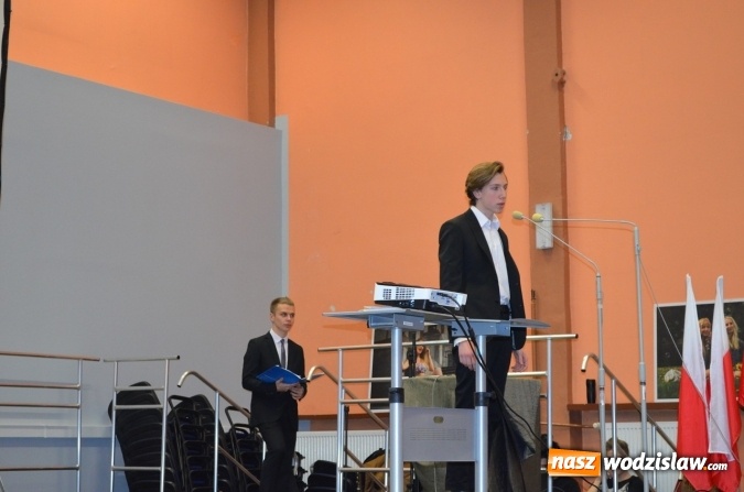 Zdjęcie w galerii na portalu naszwodzislaw.com: Uczniowie wodzisławskiej Jedynki na podium Konkursu Poezji Obcojęzycznej wiadomości z regionu