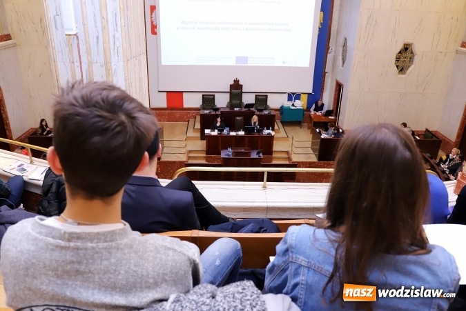Zdjęcie w galerii na portalu naszwodzislaw.com: FAMI, czyli wsparcie dla cudzoziemców wiadomości z regionu
