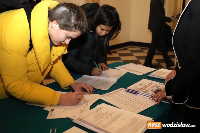 Zdjęcie w galerii na portalu naszwodzislaw.com: FAMI, czyli wsparcie dla cudzoziemców wiadomości z regionu