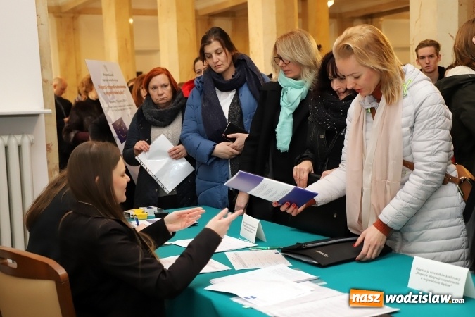 Zdjęcie w galerii na portalu naszwodzislaw.com: FAMI, czyli wsparcie dla cudzoziemców wiadomości z regionu