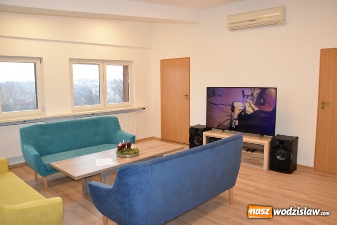 Zdjęcie w galerii na portalu naszwodzislaw.com: Emeryci z Gminy Mszana doczekali się wspaniałego miejsca spotkań wiadomości z regionu