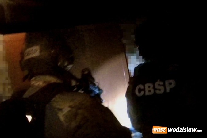 Zdjęcie w galerii na portalu naszwodzislaw.com: Tak policjanci zatrzymali gangsterów rozprowadzających narkotyki na Śląsku  wiadomości z regionu