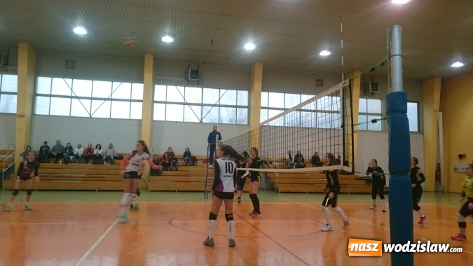 Zdjęcie w galerii na portalu naszwodzislaw.com: Wodzisławska  Zorza ponownie najlepsza w Świątecznym Turnieju Piłki Siatkowej Kadetek wiadomości z regionu