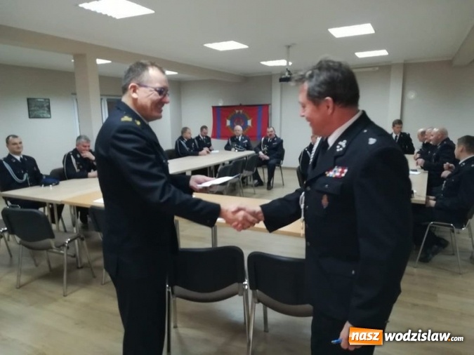 Zdjęcie w galerii na portalu naszwodzislaw.com: Strażacy dostali rabat na paliwo wiadomości z regionu