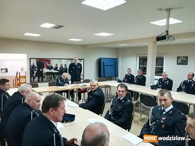 Zdjęcie w galerii na portalu naszwodzislaw.com: Strażacy dostali rabat na paliwo wiadomości z regionu