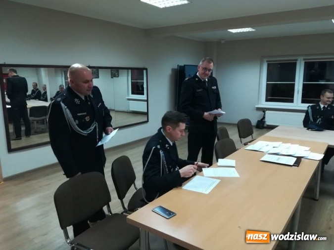 Zdjęcie w galerii na portalu naszwodzislaw.com: Strażacy dostali rabat na paliwo wiadomości z regionu