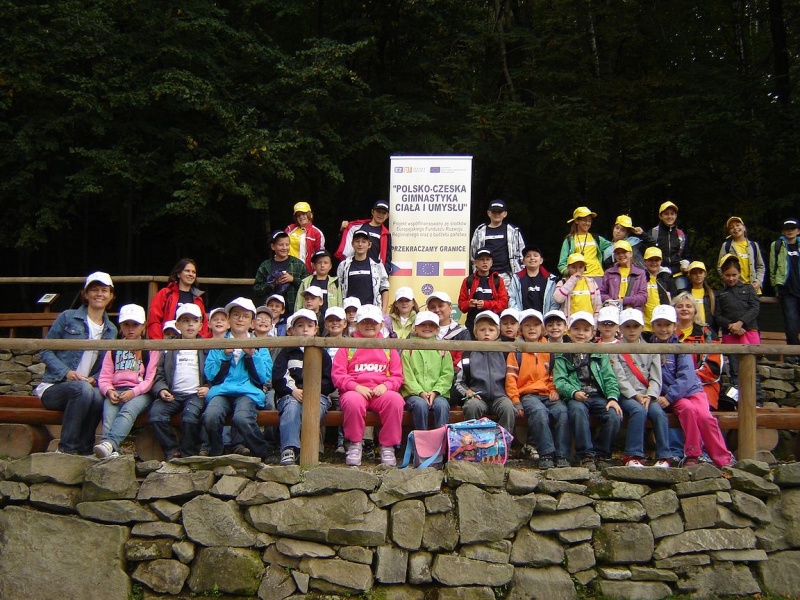 Zdjęcie w galerii na portalu naszwodzislaw.com: Mali obserwatorzy górskiej przyrody wiadomości z regionu